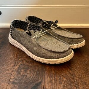Hey dude shoes- Wendy-Chambray Onyx size 9